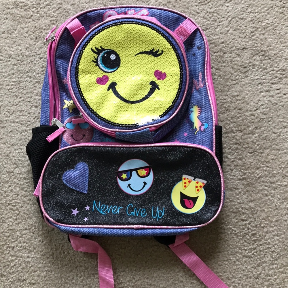 Extra cute book bag .